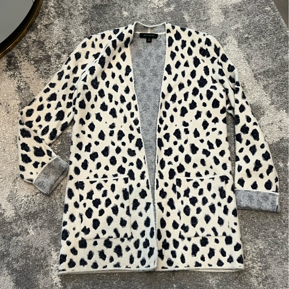 Like New Ann Taylor spotted fuzzy cardi - Picture 7 of 7